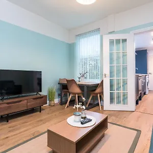  Holiday home 4 Bed House, Ng7 - Spacious&stylish - Free Parking