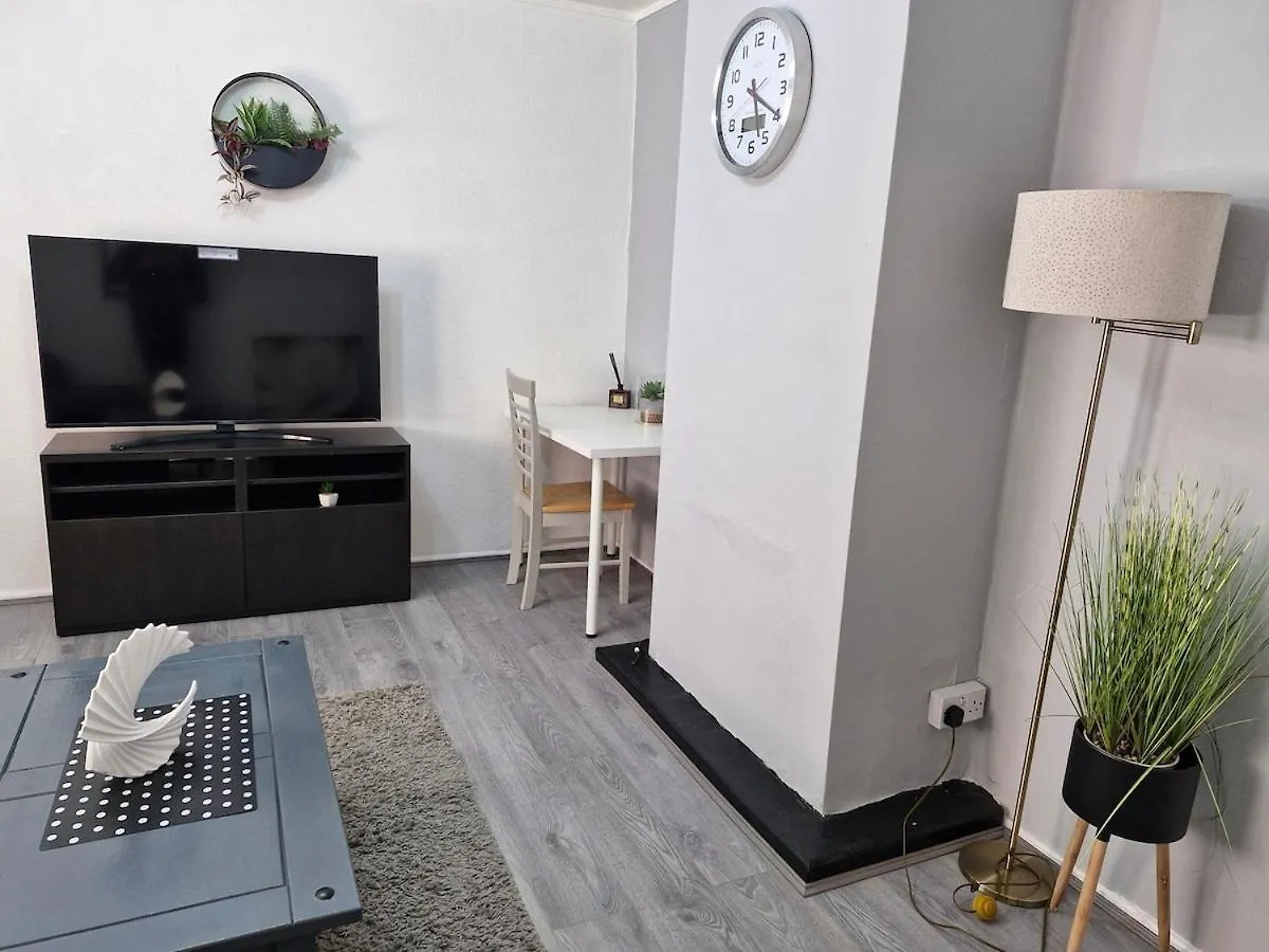 Spacious Three Bed-Room House With Free Parking Nottingham 0*,
